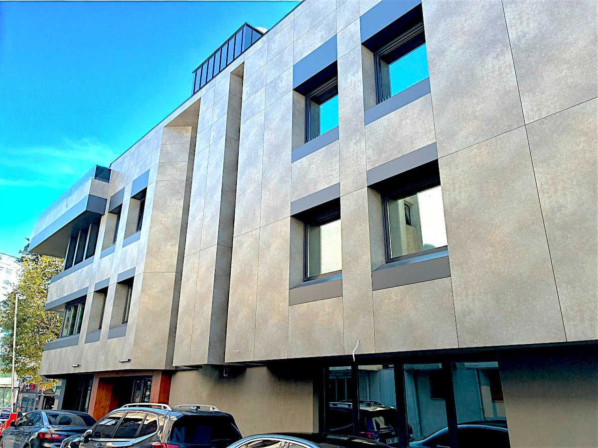 pruvayapi's tweet image. Emi Grup - Kotil İş Merkezi dış cephe kompakt laminat uygulamamız tamamlandı.
lnkd.in/dsrrhyEB
lnkd.in/dwR3ZxU
#resopal #resoplan #dışcephekaplama #kompaktlaminat #kompaktlaminatcephe #dışcephekompaktlaminat #pruvaprojects