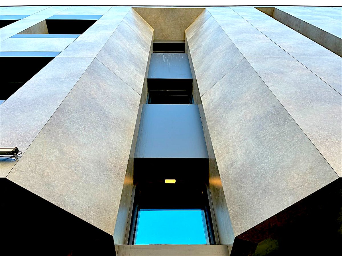 pruvayapi's tweet image. Emi Grup - Kotil İş Merkezi dış cephe kompakt laminat uygulamamız tamamlandı.
lnkd.in/dsrrhyEB
lnkd.in/dwR3ZxU
#resopal #resoplan #dışcephekaplama #kompaktlaminat #kompaktlaminatcephe #dışcephekompaktlaminat #pruvaprojects