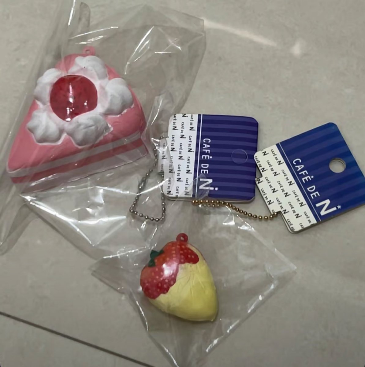 superlauuy's tweet photo. wts squishy

wajib take both yaa
offer aja guys 
cdn straw cake bnip yaa
bisa oyen https://t.co/6xRqpP00Zk