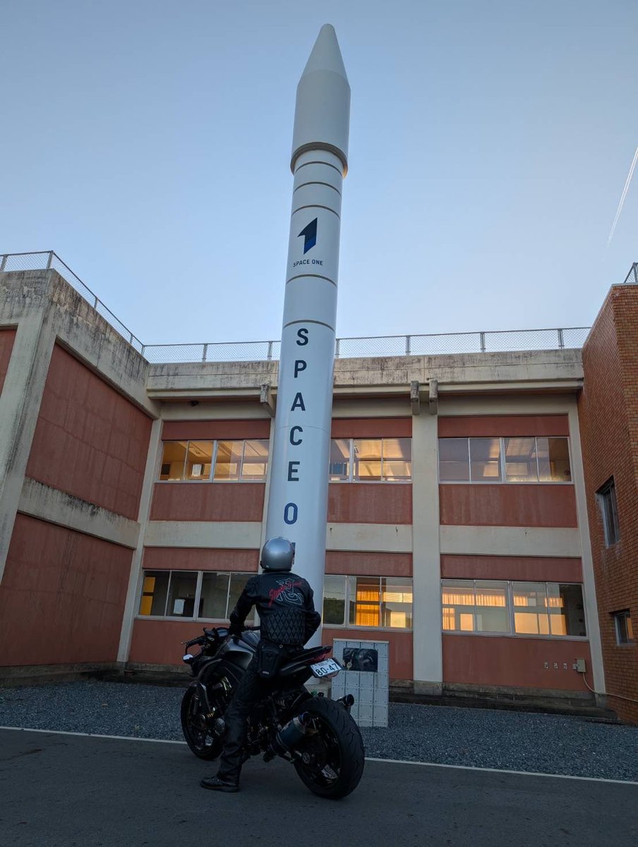 R4nnnnn's tweet photo. お父さんとちょこっとツーリング行ってきたヨ‼️新しいジャケットかっこいいでしょ
#z1000 https://t.co/0zlRxtxcHX