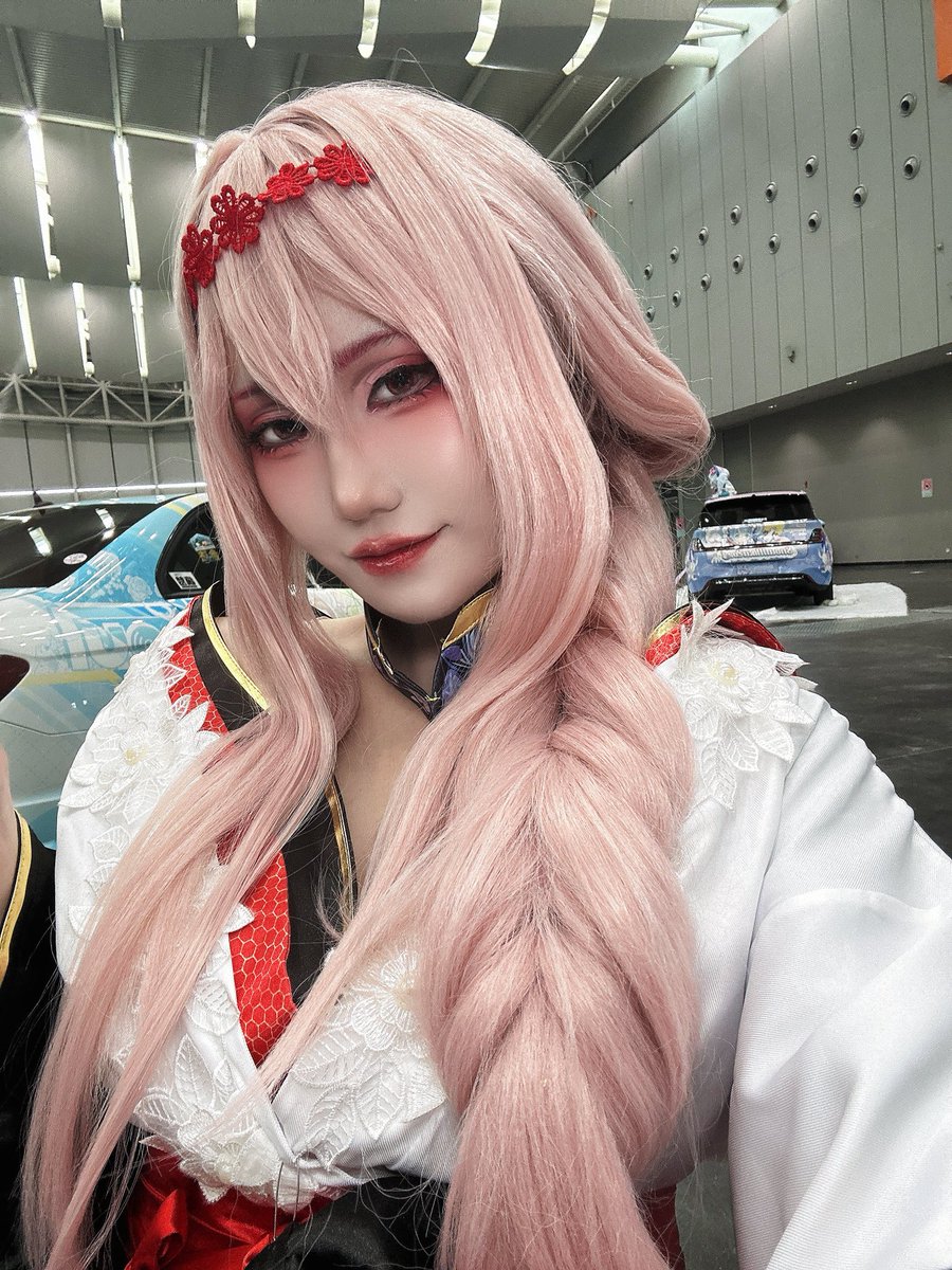 GakiiiL's tweet photo. 痛一会
红莲★莲花

#勝利女神妮姬 #勝利の女神NIKKE #NIKKEcosplay #NIKKE #NIKKEAnniversary #nikke红莲 https://t.co/kfQJ34iGem