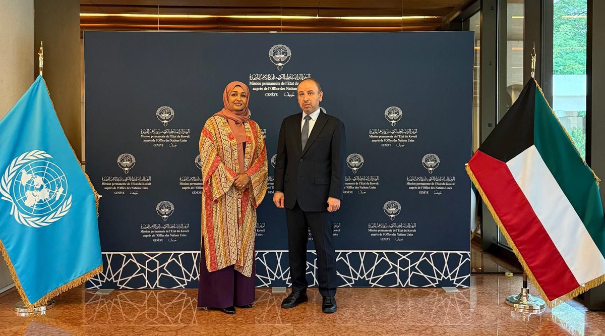 H.E. Amb. Nasser Al-Hayen, PR of the State of Kuwait to the UN in Geneva, met with H.E. Khadija AlMakhzoumi,Minister of Family Affairs and Human Rights of the Federal Republic of Somalia, where they discussed ways to strengthen cooperation between both sides in international fora