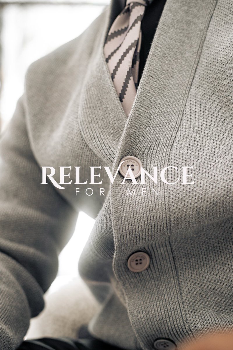 TshepoTsala's tweet photo. Khuli Chana in a Relevance for Men Cardigan!!! https://t.co/aYkWBUpTLK