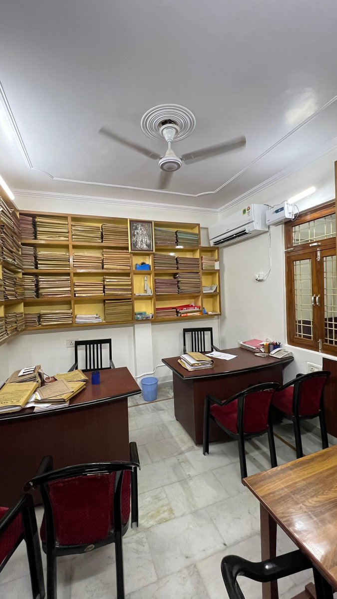 PriyangT22215's tweet photo. An Inspiring Day at the chamber of wisdom .
Today, I had the privilege of visiting the  law chamber of designated Senior Advocate H.N. Singh Sir at the Allahabad High Court, alongside my senior, Advocate Gaurav Dwivedi Sir.
This was a wonderful moment for me . https://t.co/RQQdGA74BD