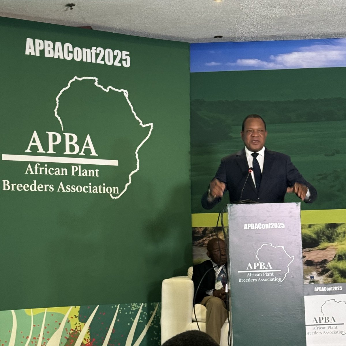 DrStanfordBlade's tweet photo. An exciting first session (and big crowd!) of the @apb #APBA2025 (with @ICRISAT friend) the Hon. Anxious Masuka @MoLAFWRD_Zim opening the Conference. Minister Masuka described the ongoing work in #Zimbabwe on #foodsecurity & @climateresilience. #transformingdrylandagriculture https://t.co/cZaHZHBn2I