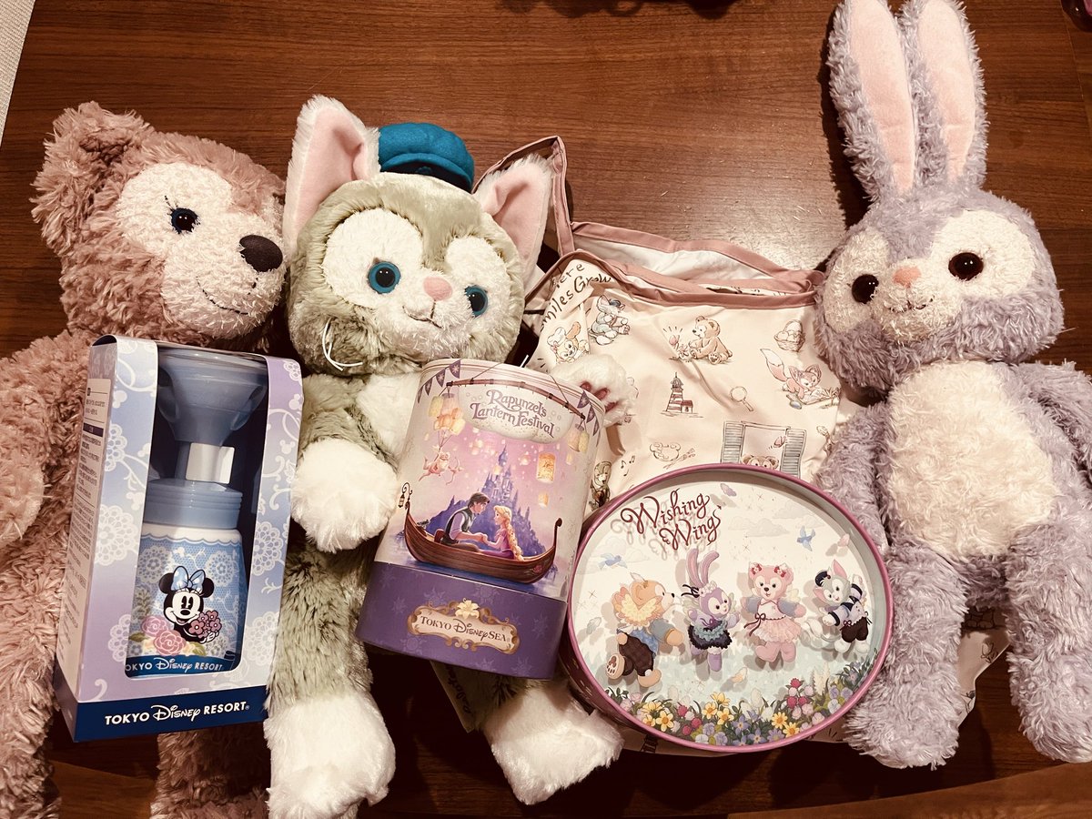 11月、予定がパンク🤯
偏らないようにしなきゃ。
スケジュール提出に苦渋の策をたてるのだが、やっぱり無理があるな…🤔

とりあえず、この間行ったディズニーシーの戦利品を眺めて落ち着こう🍵
可愛いすぎ😍🩷