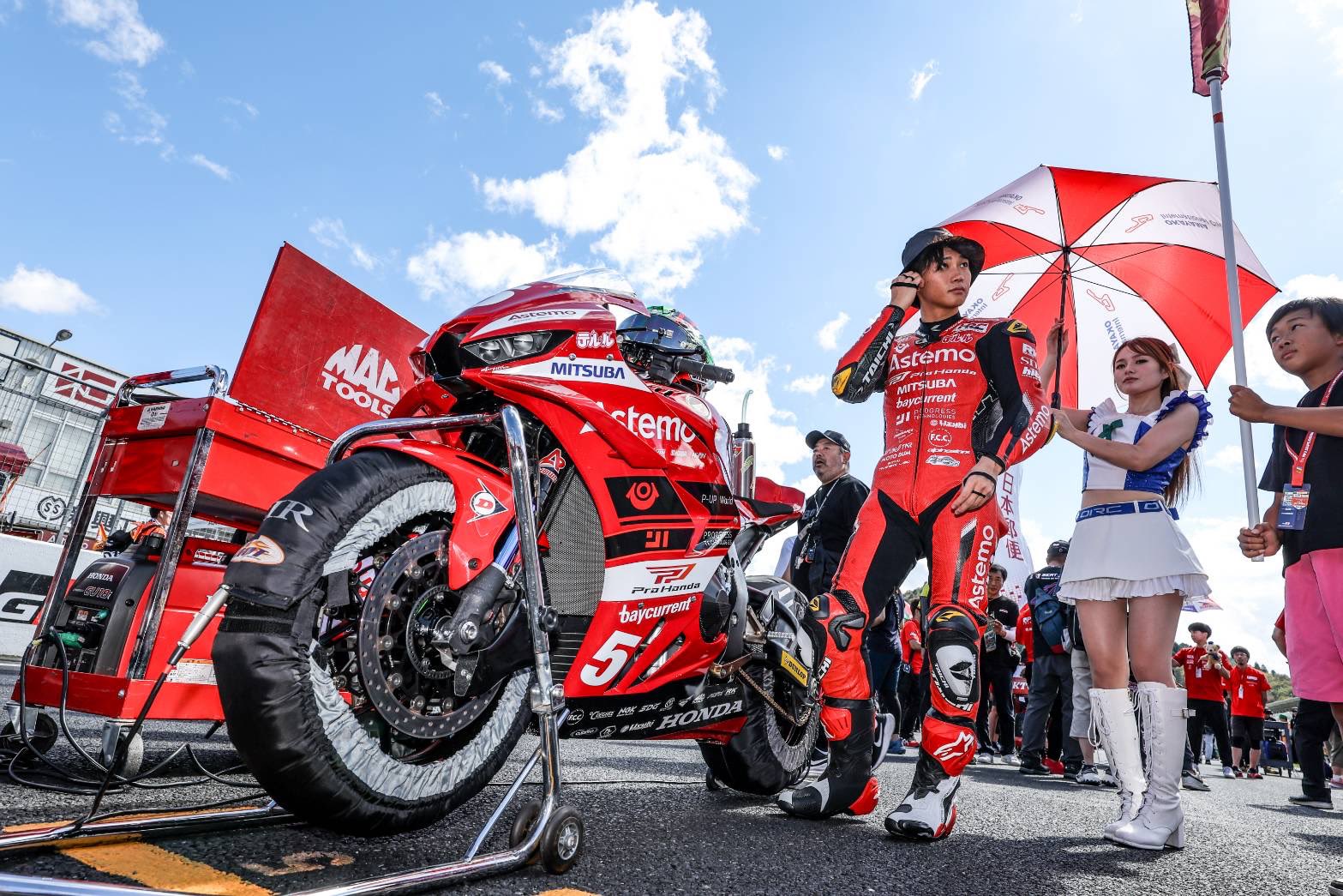 荒川 バイクレース界に現れた超新星、期待のレーシングライダー荒川晃