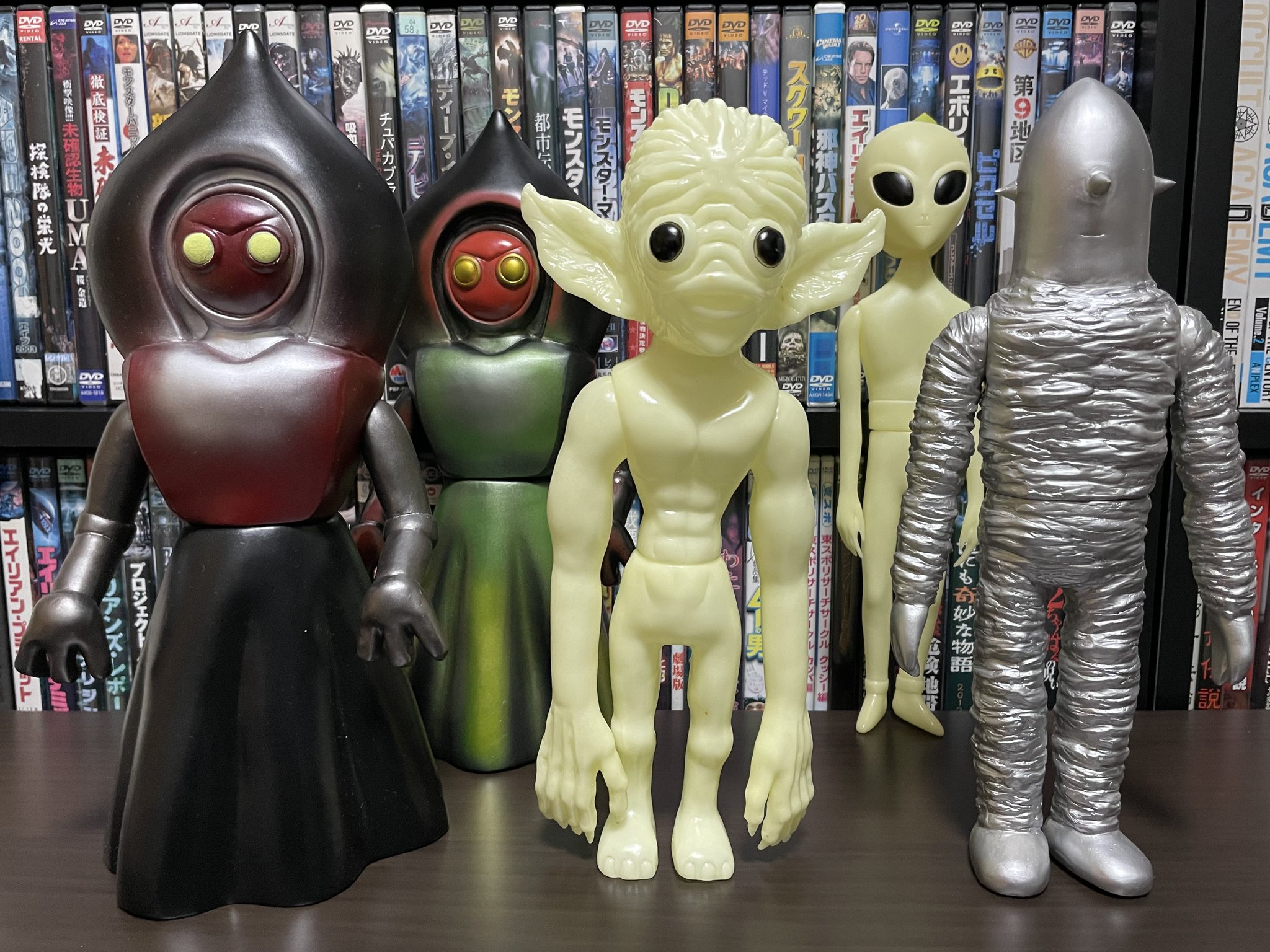 未使用マーミットホプキンスビルの宇宙人ソフビ蓄光バージョン未確認生命体ムー メーカー直売】 マーミット ホプキンスビルの宇宙人 エイリアン
