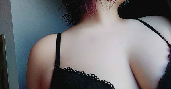 zigzag_field_'s tweet photo. あそこってそんなに美味しい？ 
舐められるのが気持ちいいって気づいて… 
私ので良ければいくらでも舐めてほしい https://t.co/E5raueUXvP