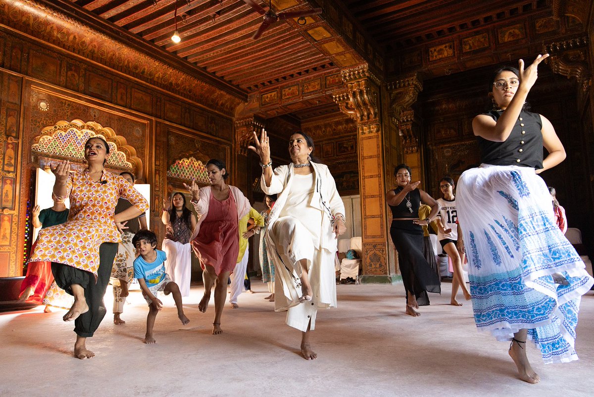 av_news24's tweet image. Jodhpur RIFF 2025: A Celebration of Global and Rajasthani Roots Music
#JodhpurRIFF2025 #CulturalProgram #Rajsthan
avnews24.com/jodhpur-riff-2…