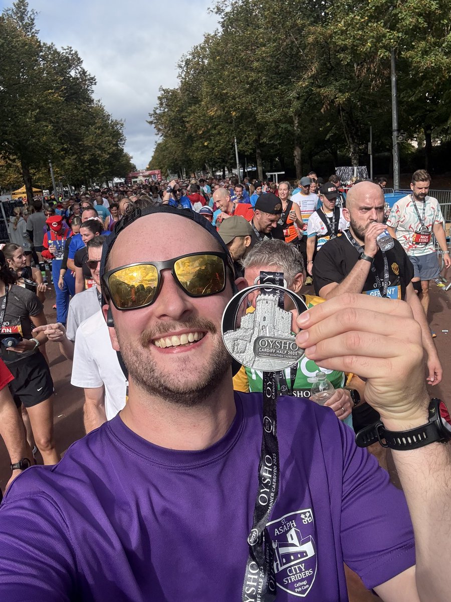 IantoRoberts's tweet photo. Cardiff Half Marathon 2025 ✅ https://t.co/ByY31riK3i
