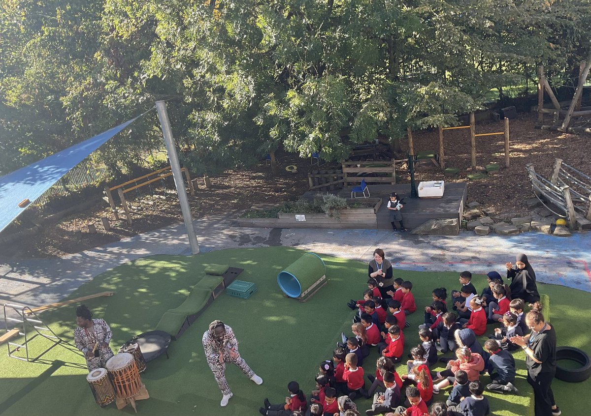 MayflowerSch's tweet photo. Thanks @Mbilla_Arts for performing the djembe this morning 🪘 we loved it!

#UKS2 #LKS2 #KS1 #EYFS #Music #BlackHistoryMonth #BHM2025 https://t.co/qcG75ZyovM