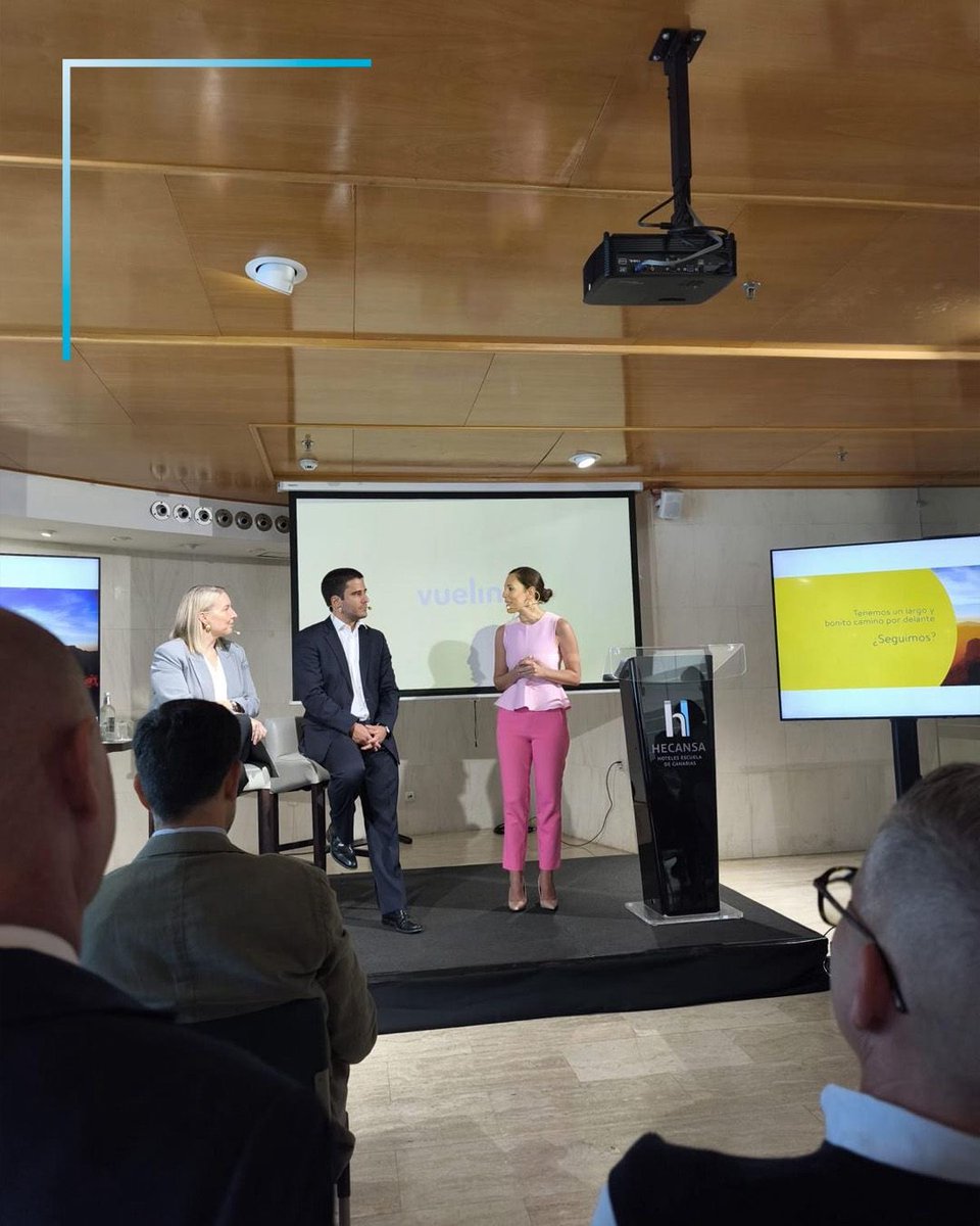 ✈️ ACAVyT en la presentación del impacto de <a href="/vueling/">Vueling Airlines</a>  en #Canarias. Celebramos esta apuesta por fortalecer la #conectividad aérea y seguiremos trabajando junto a las #aerolíneas y el sector para impulsar el #turismo y las oportunidades en #Canarias🇮🇨.

<a href="/ignaciopoladura/">Ignacio Poladura</a>