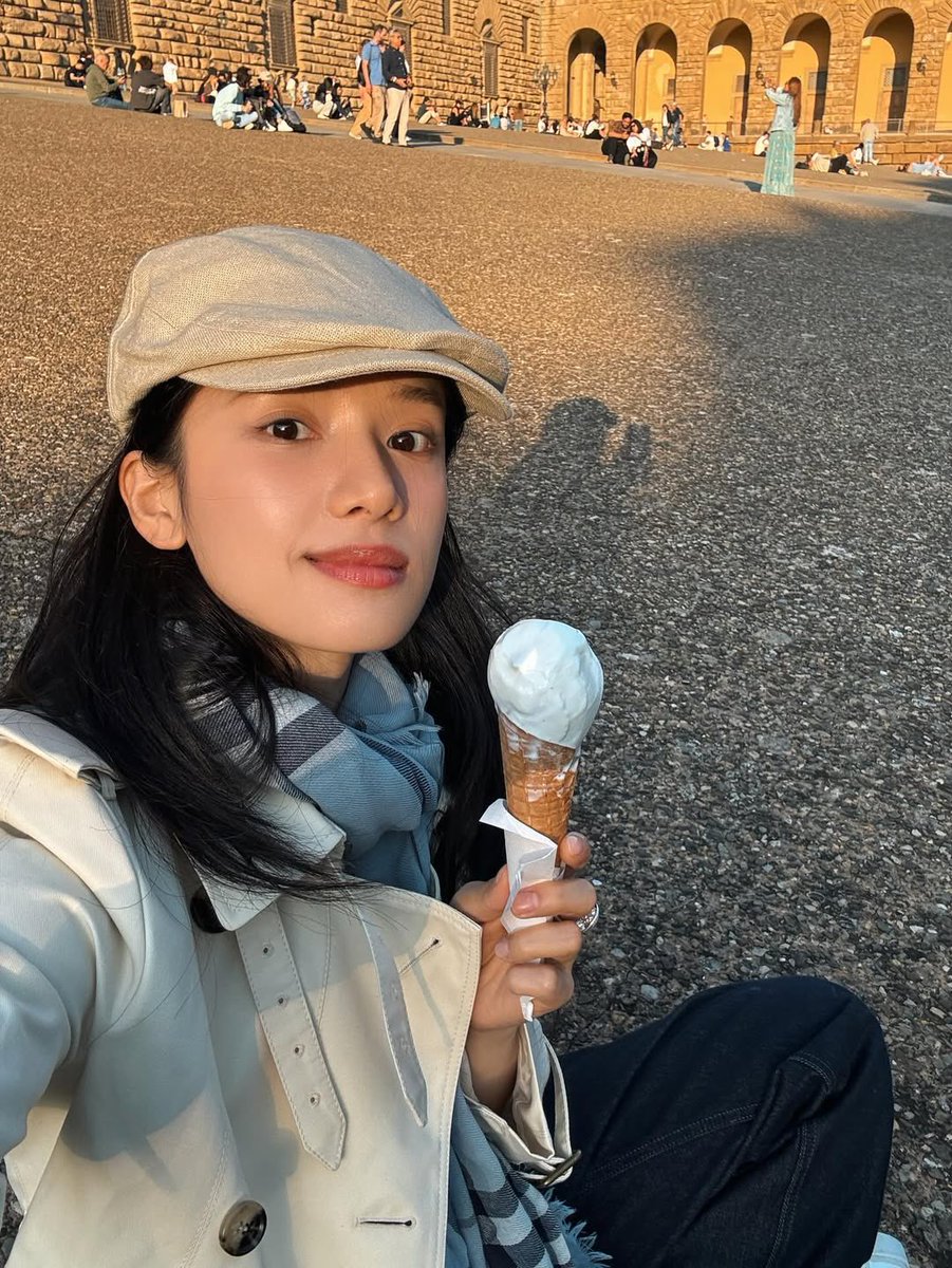 꾸 tweet media