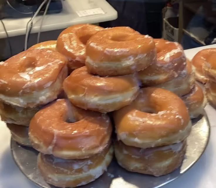 cinnamon_00771's tweet image. This or that food poll : donut edition
#Interactivethread for #edtwt 🧵
#foodpoll #sweet #dessert #anatwt #miatwt #ricecakestwt #food #poll #distraction