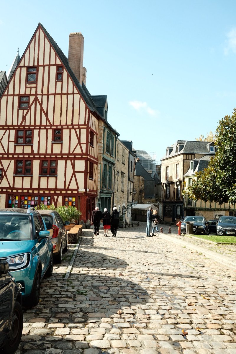 Marche's tweet image. some crumbs for twitter of France adventures 🥐