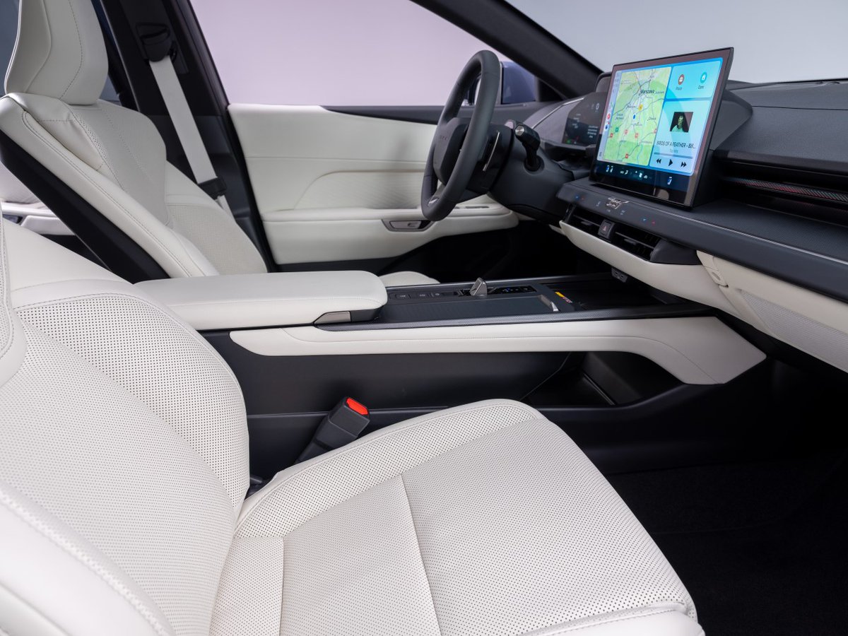 Lexus Polska tweet media