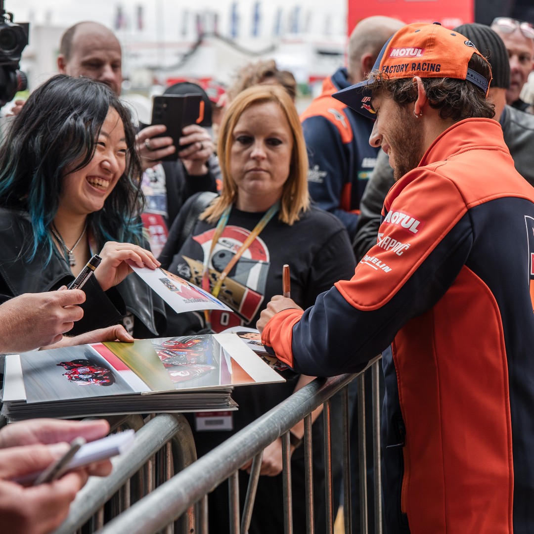 Sign up to our newsletter to be the first to find out about our <a href="/MotoGP/">MotoGP™🏁</a> experiences, our latest events, plus get 10% OFF in our shop!

What are you waiting for? 🔗 bit.ly/487jo82

#MotoGP #TwoWheelsforLife #motorcyclessavelives