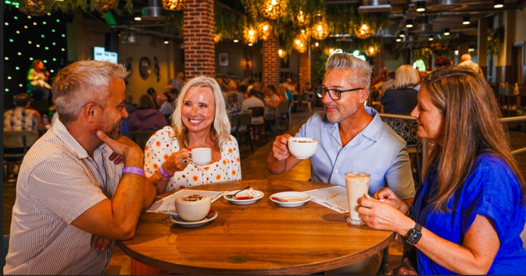 models_direct's tweet image. Lovely finals of Peter &amp;amp; Tamzin &amp;amp; Jo &amp;amp; Lee with Potter Resort Five Lakes Shoot

#modelsdirect #malemodels #femalemodels #bookamodel #modelliong #images #shoot #finals