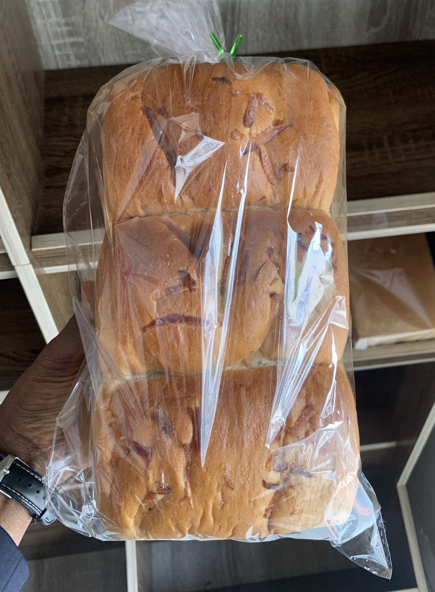 henryplanet1's tweet photo. I don buy bread, na “the body is tea remain” 😂 https://t.co/FfcheFEUY7