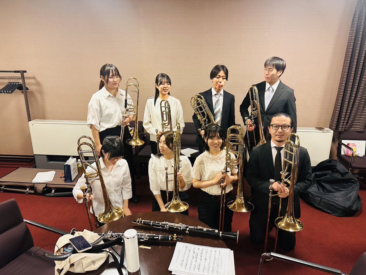 oku_trombones's tweet photo. 9/12(金)ウインドオーケストラ スペシャルコンサート
@ザ・シンフォニーホール

遅くなりましたが……無事スペシャルコンサートが終演しました‼️

今回はTb専攻4人に加えて、素晴らしいゲストの皆様にもお手伝い頂きました✨️✨️

ご来場頂きました皆様、ありがとうございました‼️‼️ https://t.co/X6Ek1kzFaV