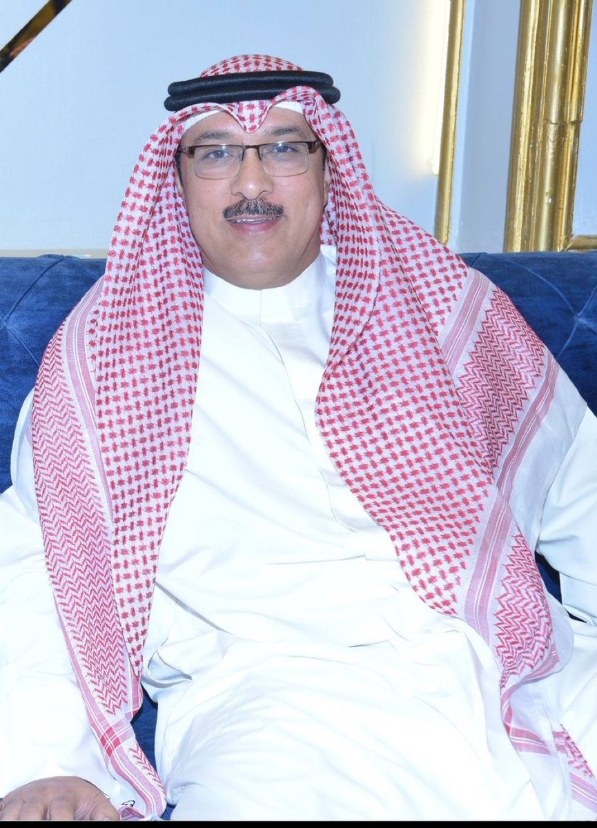 Alewynen501's tweet photo. مقال اليوم الاثنين ٦ / ١٠ / ٢٠٢٥
_____________________
� السيد عبدالناصر مخلف المنصور العنزي.. رمز الشهامة وعنوان الكرم

في زمنٍ تتباين فيه المواقف وتتبدل فيه الأحوال، يظل السيد عبدالناصر مخلف المنصور العنزي مثالًا نادرًا للرجل الأصيل الذي يجسد معاني الشهامة والكرم في أبهى صورها. فقد عُرف بين الناس بمواقفه النبيلة ومساعدته الدائمة لكل محتاج، ووقوفه الصادق بجانب من يلجأ إليه في مختلف المواقف والظروف.

لم يكن عطاؤه محدودًا بزمان أو مكان، بل امتد ليشمل القريب والبعيد، فقلّ أن يُذكر اسمه إلا مقرونًا بفعل الخير والإصلاح والسعي في خدمة الآخرين.
يمتلك السيد عبدالناصر روحًا إنسانية عالية، لا يتردد في مدّ يد العون، ولا يعرف التردد في تقديم المساندة لكل من قصد بابه، مؤمنًا أن الخير ميراث الآباء للأبناء، وأن الكرم لا يُورّث بالمال فقط، بل بالموقف والمروءة والعمل الطيب.

لقد رسّخ من خلال سلوكه ومبادراته الإنسانية مكانة رفيعة في قلوب أبناء قبيلته عنزة وكل من عرفه عن قرب، فأفعاله سبقت أقواله، وشهادات الناس بحقه هي الوسام الحقيقي الذي يحمله.

إن السيد عبدالناصر مخلف المنصور العنزي يمثل نموذجًا يُحتذى به في العمل الإنساني والتكافل الاجتماعي، ووجوده بين الناس هو امتداد لتاريخٍ عريقٍ من الشهامة والوقوف مع الضعفاء والمحتاجين.

⸻

✍️ منصة صوت الويلان الإعلامية
خدمةً لأبناء القبيلة وإبرازًا لرجالاتها المخلصين

#عنزه #الكويت 
@bo_aljod