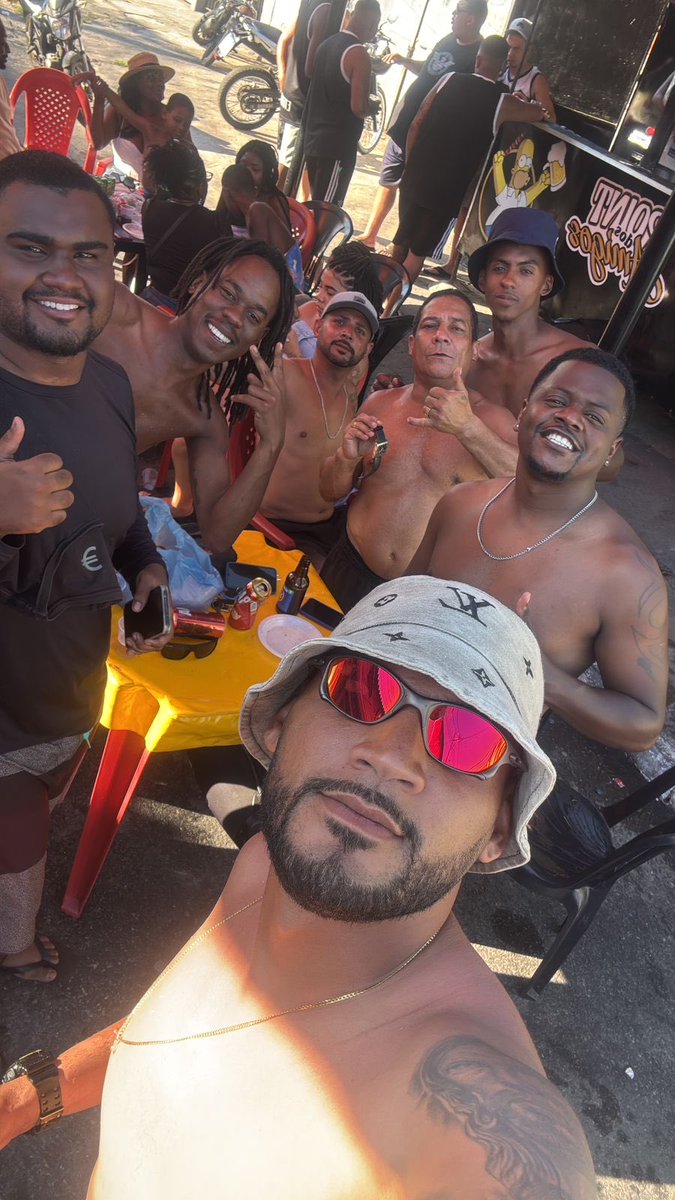 É os cria … 🇯🇲😎