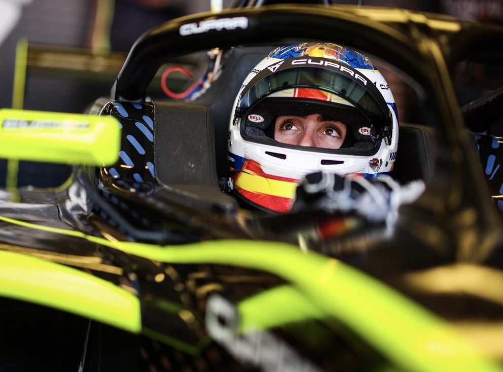 Revivez la victoire de #Karchez au #GPExplorer3 ici ➡️ molotov.tv/fr_fr/p/656366…