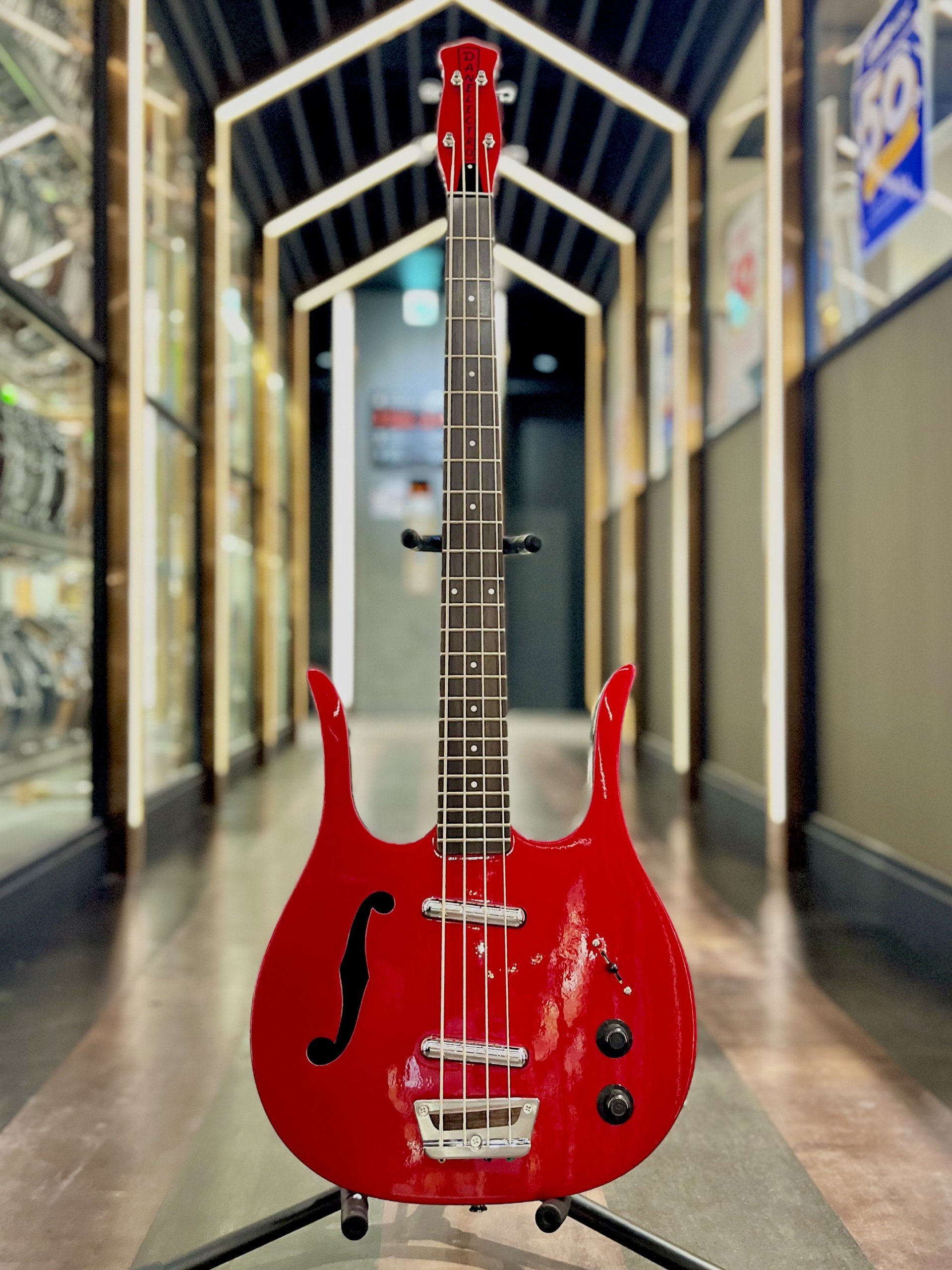 名器・希少デッドストック Cranky クランキー エレキベース 名器・希少デッドストック Cranky クランキー エレキベース 名器