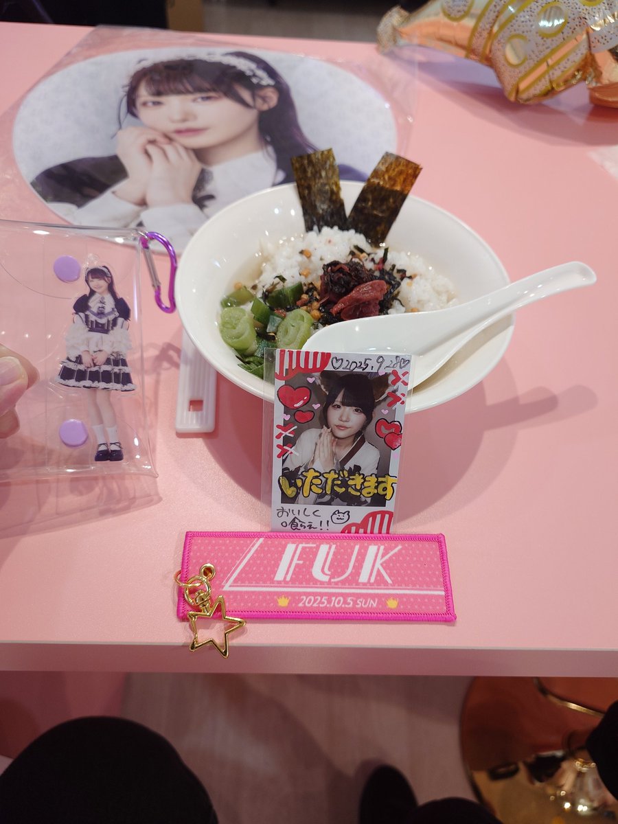 threeupfour's tweet image. 2025.10.6(mon)
こもれび喫茶店
→ラブハー前後半

ライブ休みの一日。今年初のこもれびに月曜ラブハーでした。途中まで #ドカ食い気絶部 でしたが無事にお迎え出来て良かったのが本当に嬉しかった🎶今日会えたキャストのみんなありがとうでした😊🌾🐹🧠🍓👑🔮👾

@komorebikissaF
@I_Heartcafe