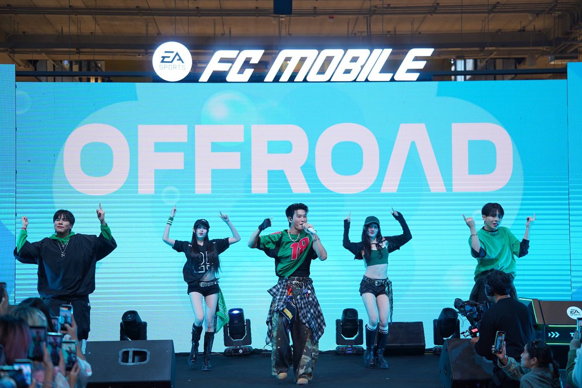 Blackcatupdate's tweet photo. EA SPORTS FC Mobile āļāļĨāļāļāļāļĢāļāļĢāļāļ 2 āļāļĩāļāļąāļāļāļēāļāļĒāļīāđāļāđāļŦāļāđāđāļāļāđāļāļĄāļĢāđāļ§āļĄāļŠāļāļļāļ 3 āļ§āļąāļāđāļāđāļĄāļāļīāđāļĄ!
#2ndAnniversaryFCMobile #FCM26 #FCMobile2ndSchoolTour #FCMobile2ndRegionalTour #FCMobileTH #OffRoadKTP #āļāļāļāđāļĢāļ
āļāđāļēāļāļāđāļāļāļĩāđ https://t.co/HLub87fYVV https://t.co/T3Mw61Bfkk