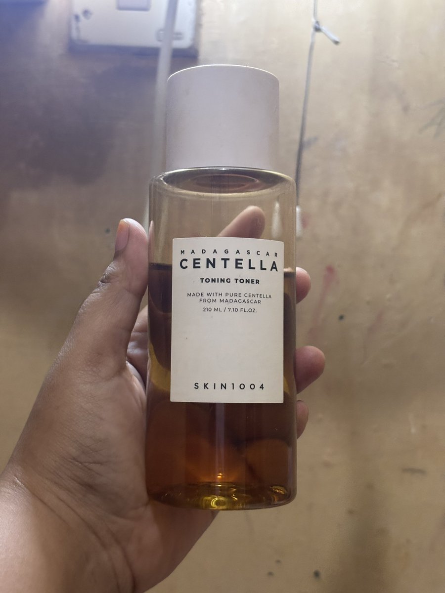 nixiepinkypixie's tweet photo. wts wtb preloved skin1004 toning toner &amp; ampoule exp 2027
ampoule 30k
toner 50k
bundling 75
dom jatim📍
gratis ongkir via 🍊
bisa req shopvid 
#preloved #wts #WTB #skincaretips #skin1004 #zonauang️ #zonajajan #toner #skincareroutine https://t.co/jmlzYMzuu4