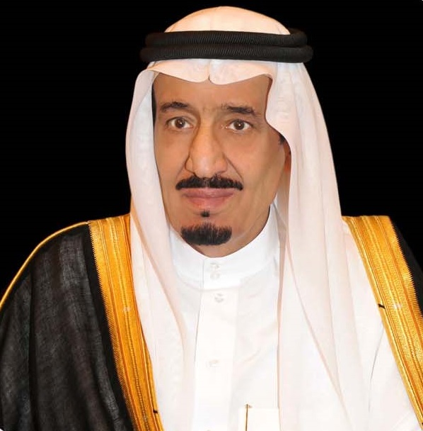 خادم الحرمين الشريفين يوجّه بفتح مسجد القبلتين في المدينة المنورة على مدار 24 ساعة. للاطلاع على 