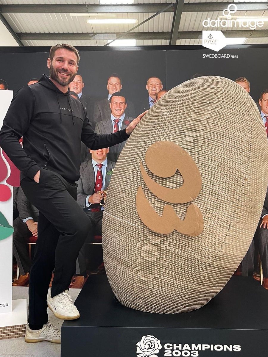 PyramidDisplay's tweet image. 🌍 Customer Spotlight: Data Image Group 🌍

When innovation meets sustainability the results speak for themselves. Their inspiring use of Swedboard® shows how bold ideas and greener choices can go hand in hand. 🌱✨

👏 Huge appreciation for leading the way.