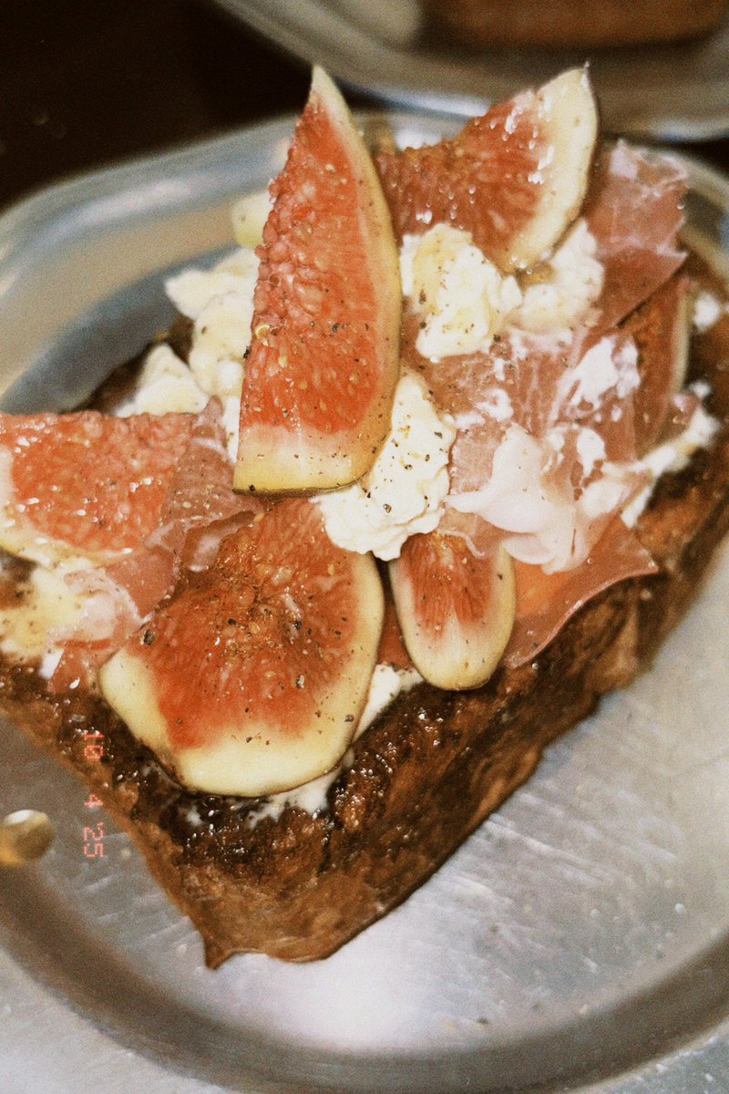 在香港喝了一家Asia Top50的酒吧，结账的时候发现原来指的是价格