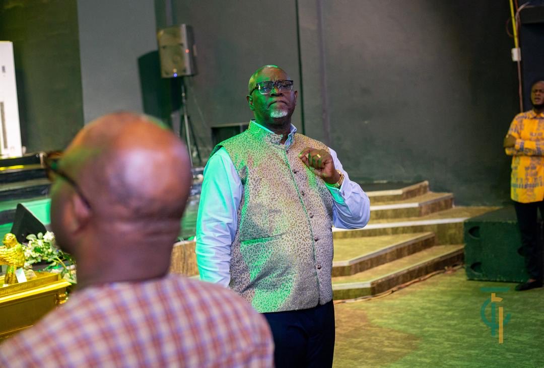 FamilyChapelHQ's tweet photo. EMPOWERMENT CONFERENCE Day 6 was an atmosphere of God’s magnificent power an delegant praise and worship.

See you tonight as we seek the face of God through prayer! Do not be left out! https://t.co/XGV21Z6aNT