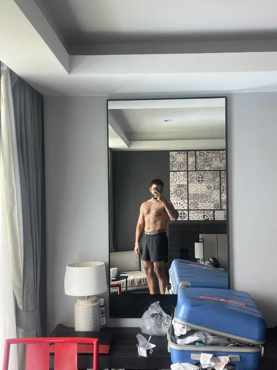 MauserXXL's tweet photo. Get on your knees and serve boy✨
#alpha #dominant https://t.co/JB0tYalp9J