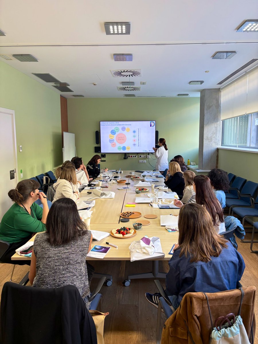 Empezamos nuestra XXVI Formación estancia en Unidad de Diabetes <a href="/hospitalclinic/">Hospital Clínic</a> 4 días de aprender y crecer en la #EducaciónTerapéutica en #diabetESP Gracias a <a href="/Ascensia_ES/">Ascensia Diabetes ES</a>
