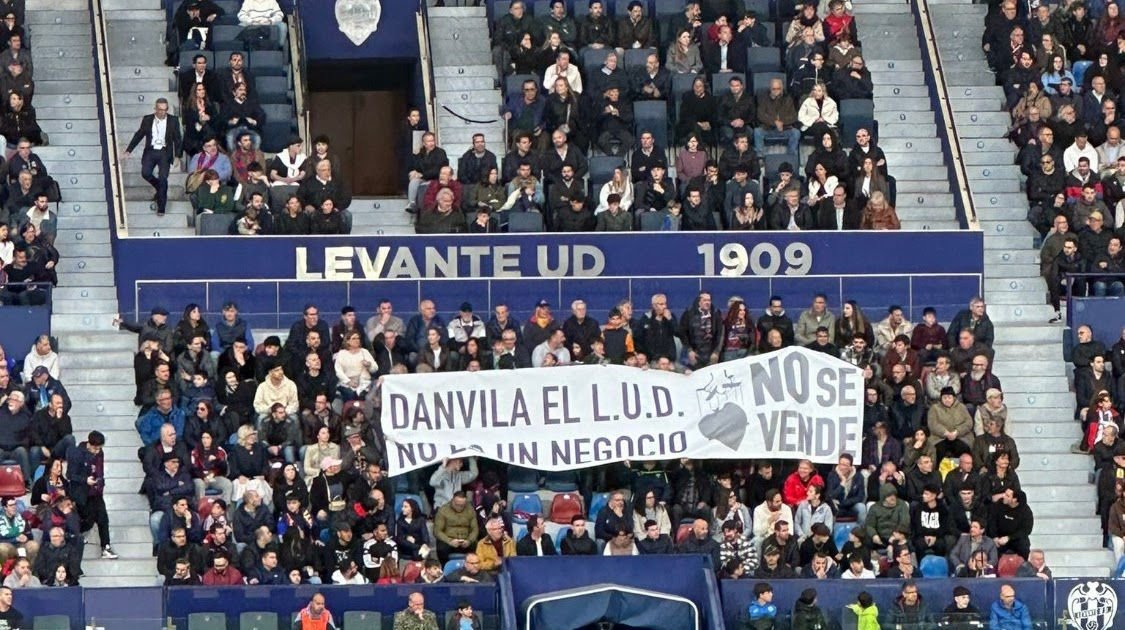 "La Fundación perdería más de 15 millones de euros y toda su influencia si Danvila capitaliza así su deuda"

penyes1909.com/la-fundacion-p…