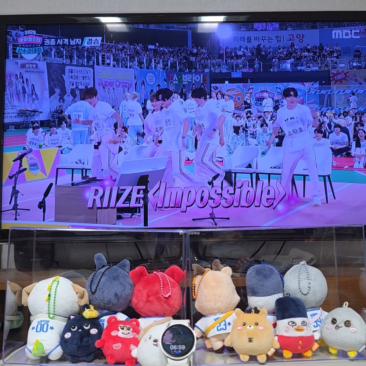23RIIZE94's tweet photo. @MBC_entertain 🔥 #라이즈 사격 너무 완.벽.해🫶
#아육대 첫 사격 금메달 라이즈🥇
앤톤 쇼타로 원빈 3명의 조합 너무 좋아
가족들이랑 추석에 다 함께 아이돌 선수권 대회 본방 사수.ᐟ.ᐟ 함께 볼 수 있어서 좋아요🧡
#2025아이돌스타_선수권대회 #MBCkpop #라이즈 #RIIZE #앤톤 #원빈 #쇼타로 https://t.co/GXDhBb0EbJ
