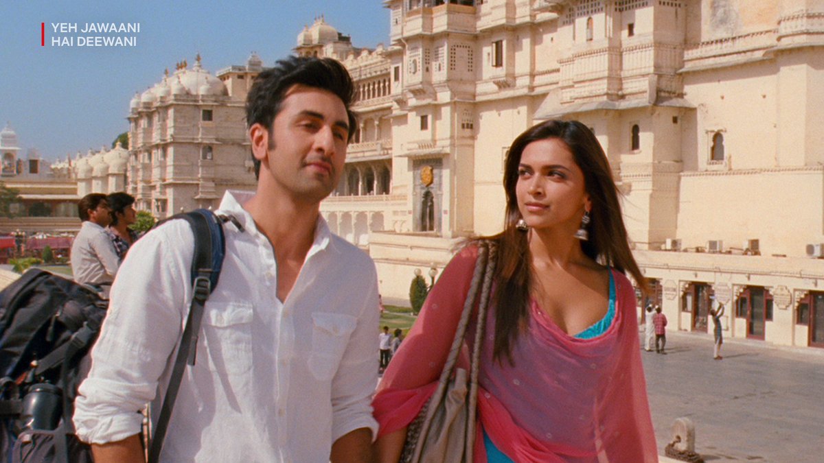 Spotted Ranbir and Deepika travelling together 🤭
