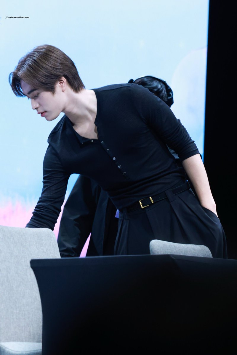 awbyou's tweet photo. ชอบที่น้องเจมกล้าเเต่งตัว ฮืออชอบ 

#GMMTVFANIVALxGeminiFourth https://t.co/evv4nZoStH