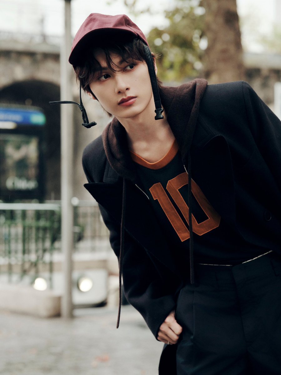 251006 XCSS weibo update 1️⃣

On paths untraveled, fireflies hide in the shadows; dreams untouched will grow into forests. Junhui at ParisFashionWeek — unlocking infinite possibilities.

weibo.com/6864377925/521…

#JUNxMaisonMargiela
#MaisonMargielaSS26
#ParisFashionWeek 
<a href="/Margiela/">Maison Margiela</a>