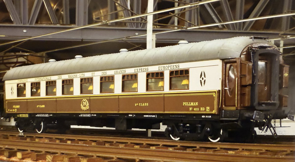 ミニトリックス Nゲージ ワゴン・リ 客車3両(食堂、寝台、荷物) 2025