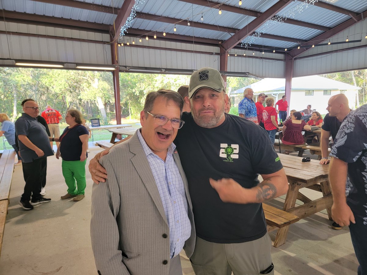 RepGusBilirakis's tweet image. I had a fantastic time at Pasco County&apos;s Big Blue BBQ, coming together with our community to show appreciation and support for the brave men and women in law enforcement and their families. It was a meaningful event filled with great food, good company, and heartfelt gratitude…