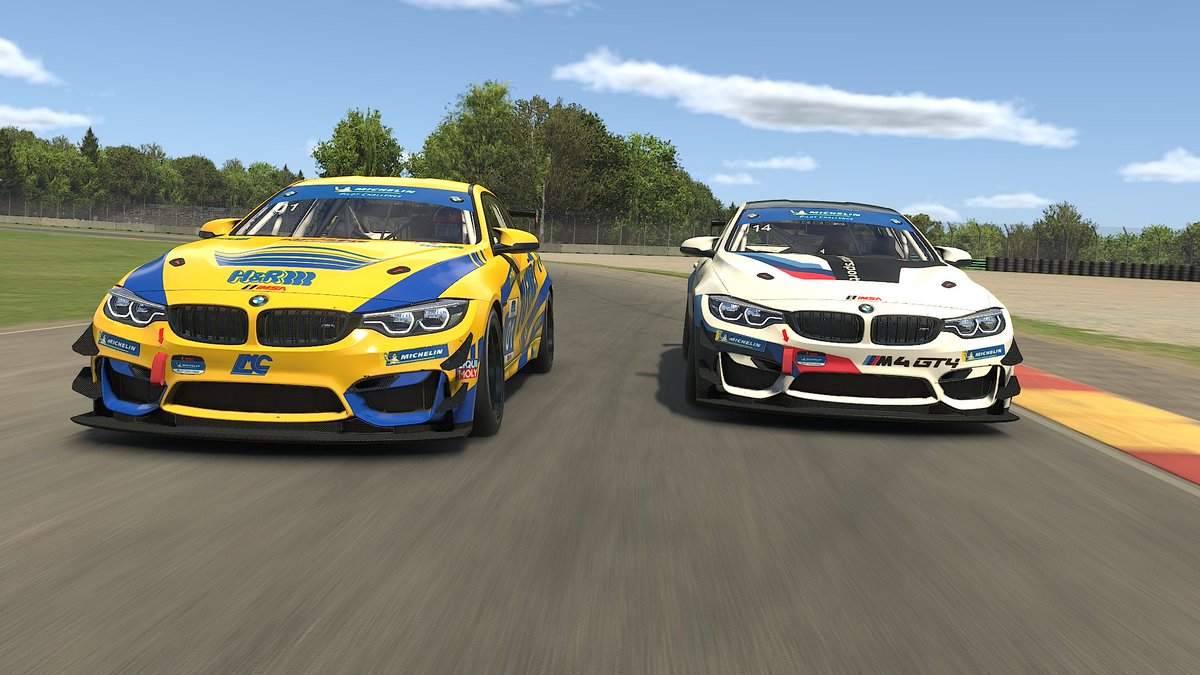 ¡RACEDAY! 
🏁 El semáforo se pone verde en @RoadAmerica para el arranque del EMS GT4 Challenge. 
¡La batalla por la primera victoria comienza ahora!
🔴 EN VIVO por Twitch esta noche
#EMSGT4 #RoadAmerica #iRacing #SimRacing #GT4