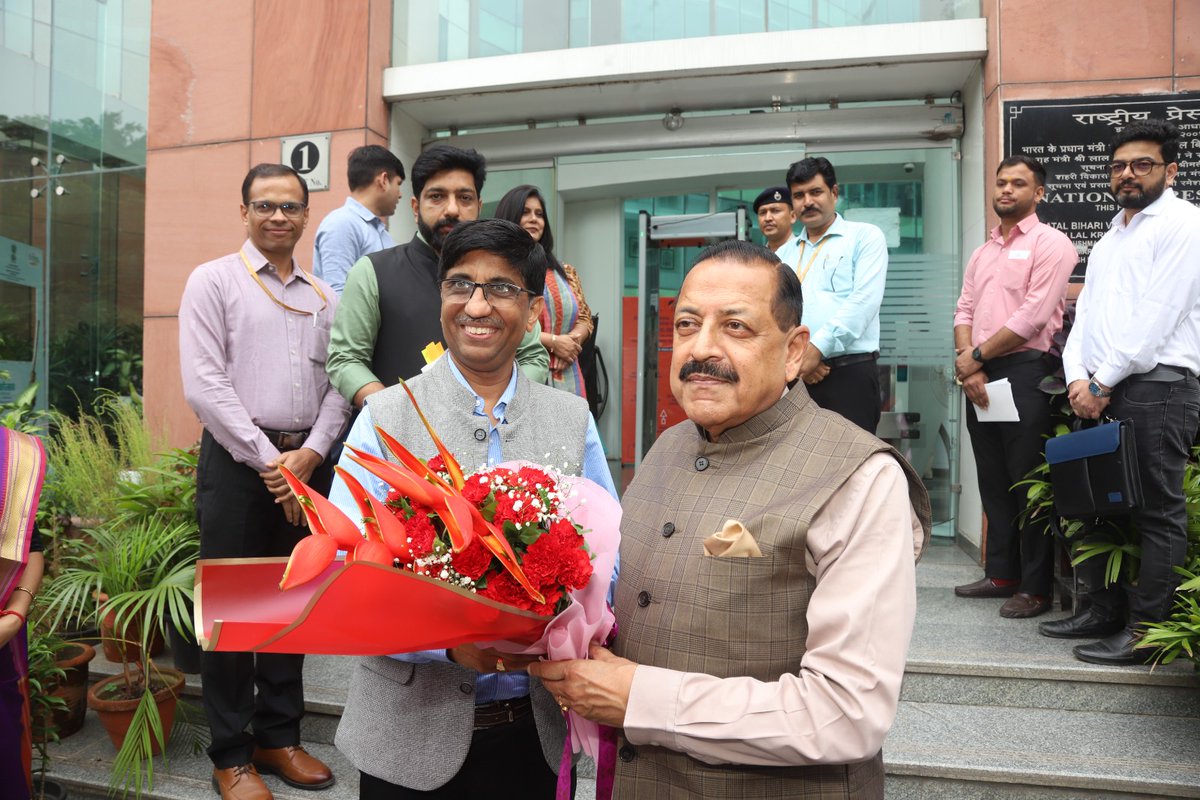 karandi65's tweet image. The Department of Science and Technology @IndiaDST is proud to organise the inaugural curtain raiser of the Emerging Science, Technology and Innovation Conclave #ESTIC2025 at the National Media Centre, in which the Hon’ble Union Minister Dr. Jitendra Singh ji @DrJitendraSingh…