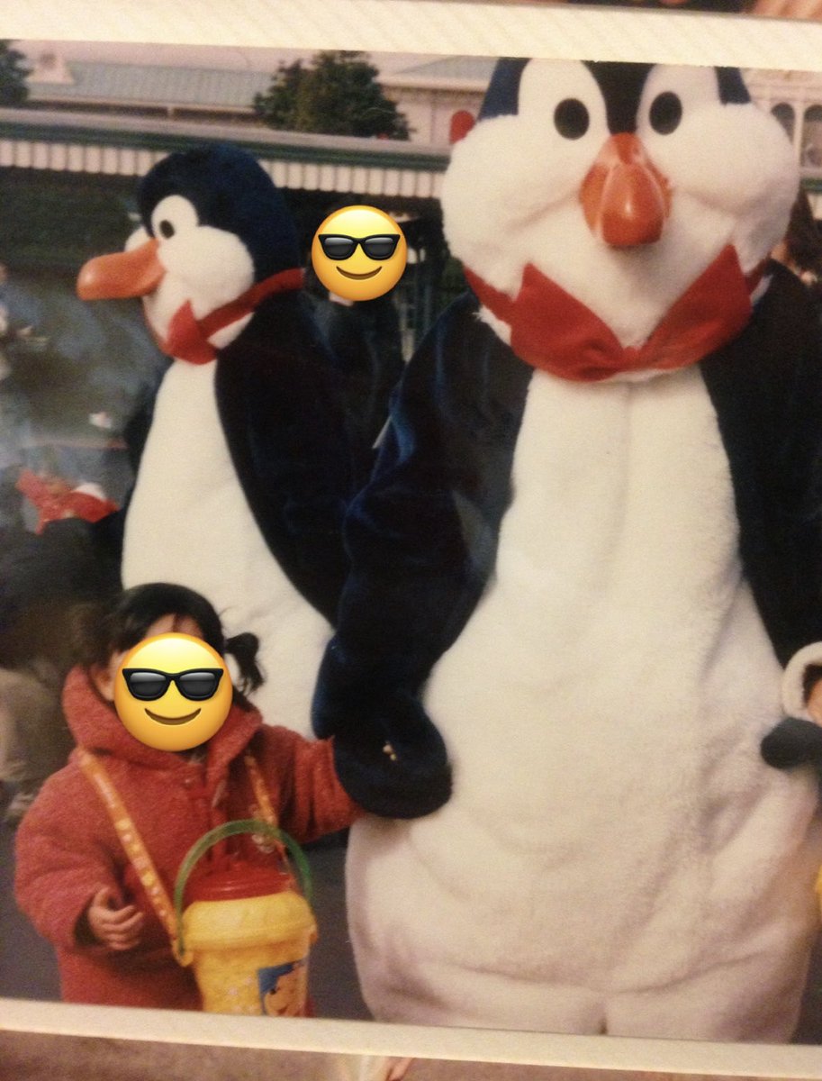 osrncmt7's tweet photo. 2000年くらいのアルバムでディズニーだよね…？ってなってたけどディズニーだった https://t.co/IV2ONFYybF