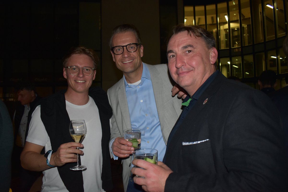 AllUnityStable's tweet image. 🍸🤝 Tokens & Tonics event recap
Big thanks to our co-hosts @CashlinkHQ and @tradeon21x and to everyone who joined AllUnity at Hunky Dory in Frankfurt for an evening of cocktails, conversation and practical talk on tokenised capital markets.
We were thrilled to engage with…
