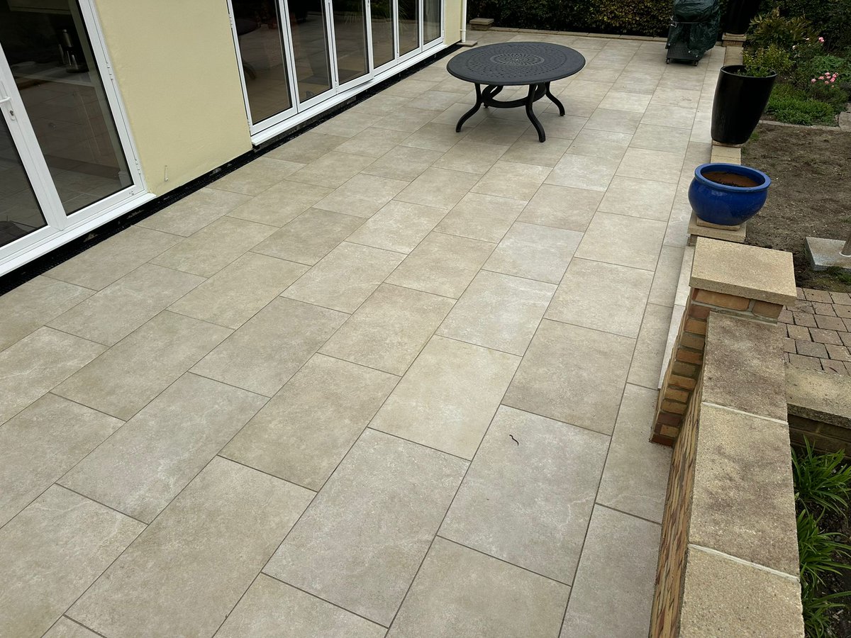 Crown Paving tweet media